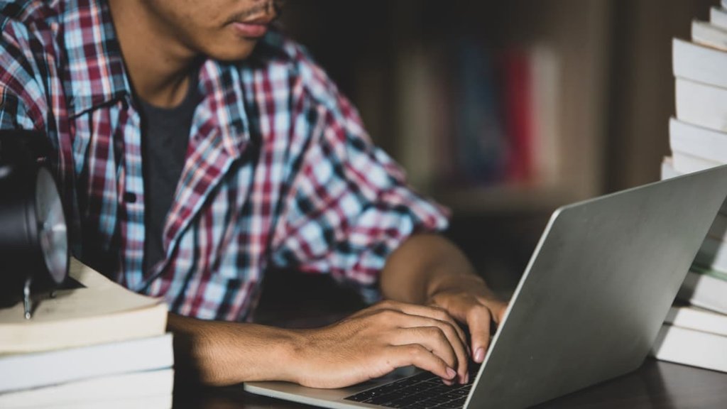 OpenAI lança "Modo de Estudo" no ChatGPT para combater o uso indevido na educação