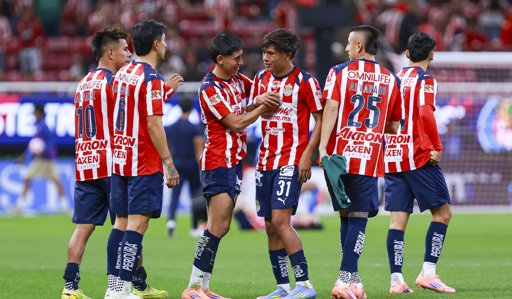 La prolongada ausencia de 'Chicharito' Hernández en Chivas