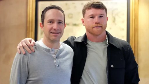 La Visita de Canelo a TV Azteca Reafirma su Relación con la Televisora