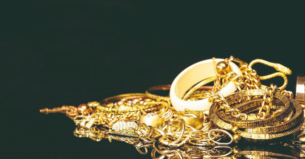 Funcionária de parque de estacionamento em Coimbra devolve ouro avaliado em 50 mil euros