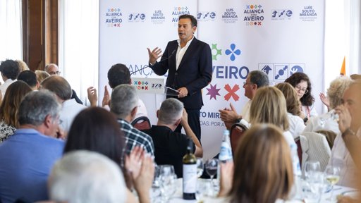 Pacote Governamental para a Habitação Gera Debate Intenso