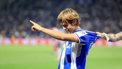 Gala Dragões de Ouro premeia Rodrigo Mora e homenageia Pinto da Costa