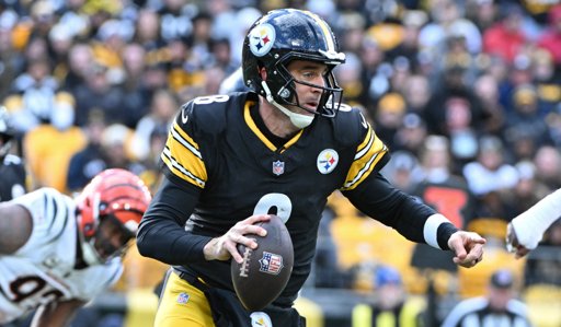 Aaron Rodgers sufre fractura de muñeca y pone en duda su temporada con los Steelers