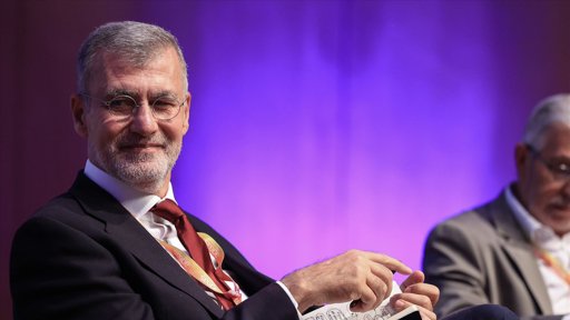 Sondagens indicam empate técnico entre Marques Mendes, Ventura e Gouveia e Melo