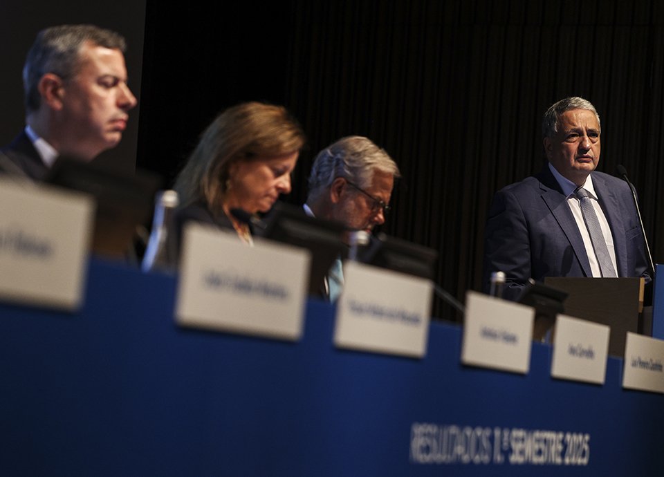 Lucros da Caixa Geral de Depósitos mantêm-se em 893 milhões de euros no semestre