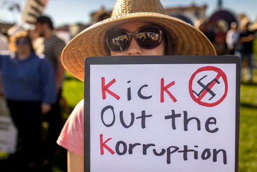 Millones de personas protestan en EE.

UU. contra Trump bajo el lema “No Kings”