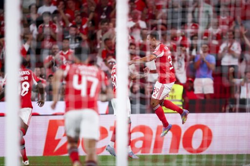 Henrique Araújo sofre mialgia e desfalca Benfica na Madeira