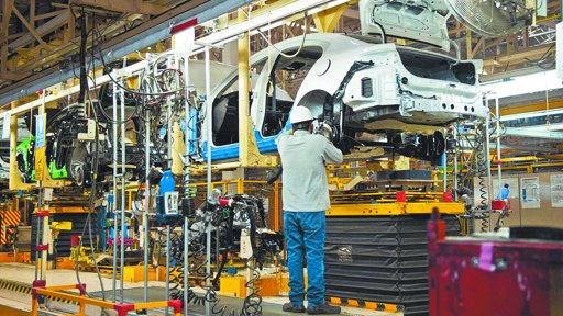 Aranceles y T-MEC provocan caída en la producción de vehículos ligeros