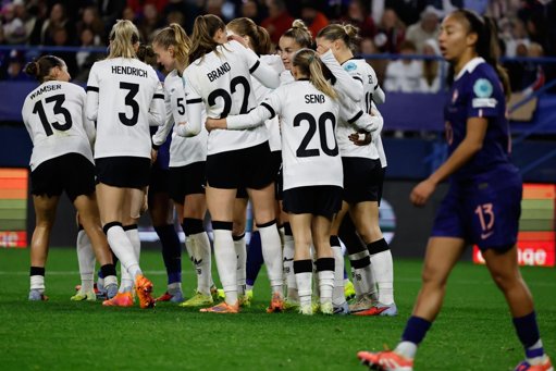 Football féminin : les Bleues éliminées de la Ligue des nations par l'Allemagne