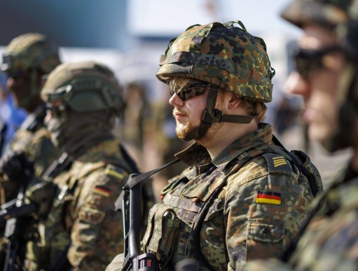L'Allemagne débat du retour du service militaire face aux difficultés de recrutement