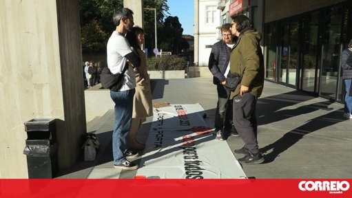 Protestos em Lisboa e no Porto Exigem Respostas do IHRU a Atrasos nos Apoios à Renda
