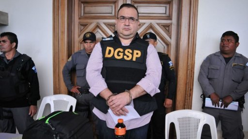 FGR busca impedir libertad anticipada de Javier Duarte alegando mala conducta