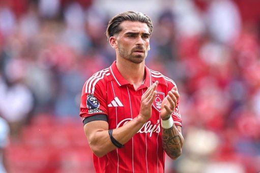 Saga de Jota Silva termina com empréstimo ao Besiktas após negócio falhado com o Sporting