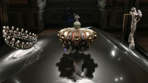 Cambriolage au Louvre : un butin de 88 millions d'euros et une enquête d'envergure