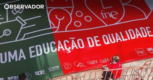 Dia Mundial do Professor celebrado entre homenagens e protestos