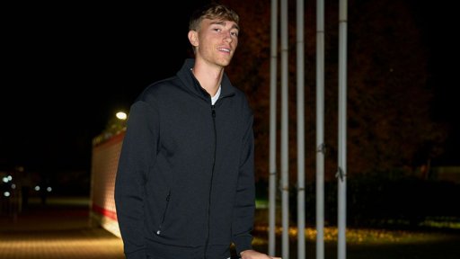 Dean Huijsen regresa al Real Madrid tras ser liberado de la selección española