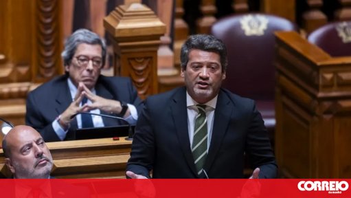 Ausência de André Ventura no Arranque da Campanha Gera Especulação