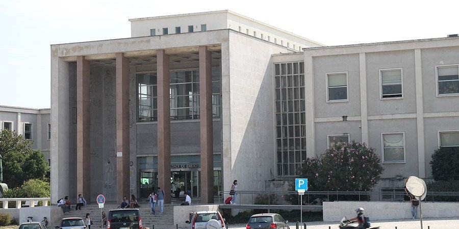 Violência na Universidade: Aluno Agride Professoras na Faculdade de Direito de Lisboa