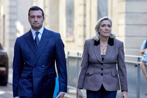 Jordan Bardella réaffirme sa "loyauté" envers Marine Le Pen pour 2027