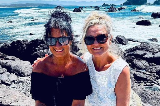 Duas turistas canadianas morrem colhidas por comboio em Mesão Frio