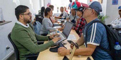 Medellín alcanza cifra histórica de desempleo: la más baja del país