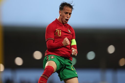 Lesão de Gustavo Sá nos sub-21 abre portas à estreia de Hugo Félix na convocatória