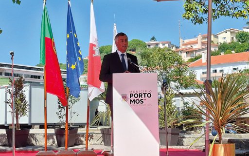 Professores de Educação Física Exigem Melhores Condições de Trabalho ao Ministro