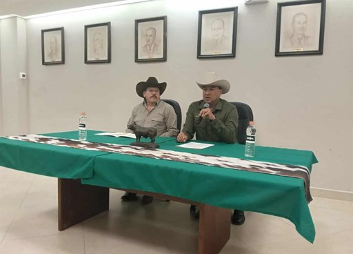 Sector ganadero de NL en crisis por bloqueo de exportaciones y plaga de gusano barrenador