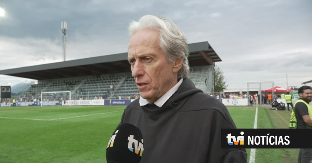 Jorge Jesus surpreendido com a "dimensão galática" de Cristiano Ronaldo