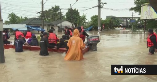 Cheias devastadoras no Sudeste Asiático causam mais de 1200 mortos