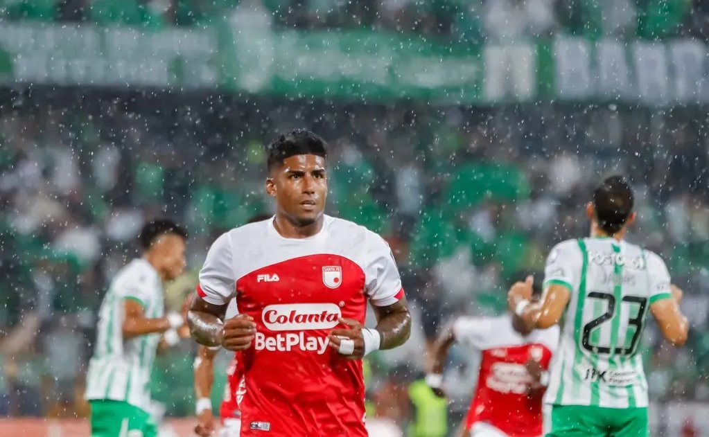 Conflicto interno en Santa Fe: Jugadores discuten en el vestuario