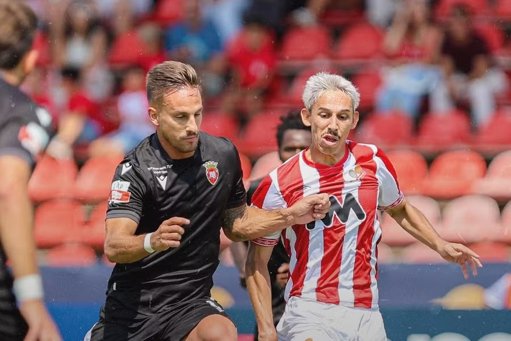 Leixões Vence Penafiel em Jogo Emocionante e Sobe a Vice-Líder