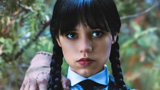 La saison 3 de Mercredi confirmée, Jenna Ortega exprime ses souhaits pour l'évolution de son personnage