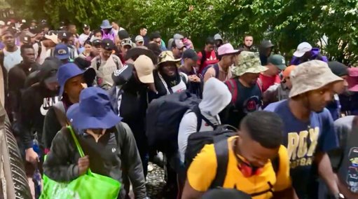 Nueva caravana migrante parte de Tapachula con destino a la Ciudad de México