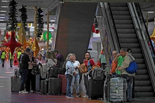 Trump confirma diálogo con Maduro en medio de una escalada de tensión militar en el Caribe