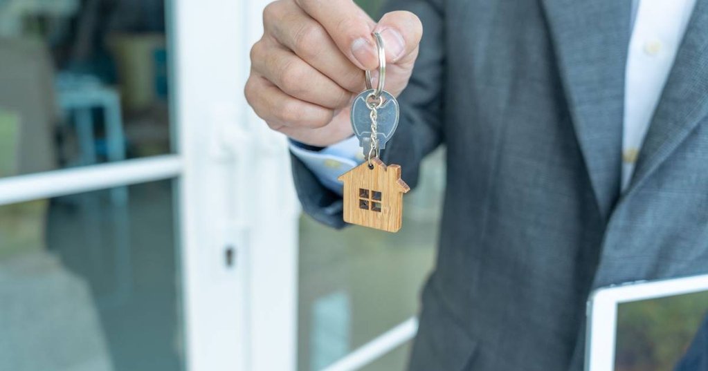 Inquilinos Ganham Poder para Declarar Contratos de Arrendamento ao Fisco