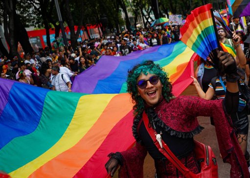 Administración Trump Ordena a Embajadas Vigilar Políticas sobre Aborto y Diversidad