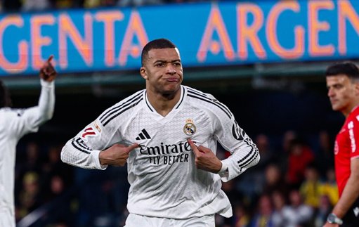 Mãe de Mbappé revela admiração do filho por Ronaldo na infância