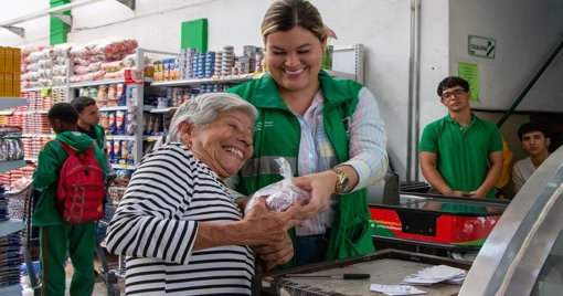 Alianza público-privada en Medellín busca alimentar a 1.000 familias vulnerables en Navidad