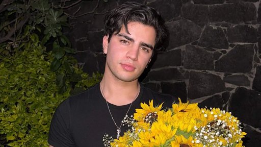 Aarón Mercury estalla contra la producción por pregunta sobre su madre