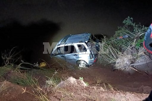 Mueren madre y sus dos hijas pequeñas en volcadura en Jalisco