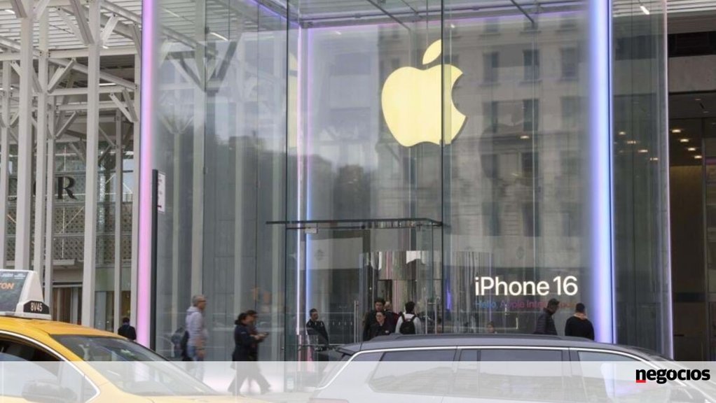 Apple Enfrenta Custos de Mais de Mil Milhões de Dólares com Tarifas de Trump