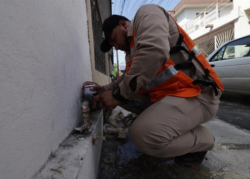Agua y Drenaje de Monterrey avanza con la renovación de 745 mil medidores