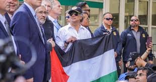 Colombia expulsa a diplomáticos israelíes y denuncia el TLC tras detención de activistas