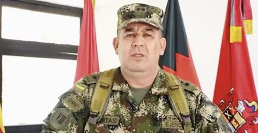 General Huertas es apartado de su cargo en medio de controversia por nexos con disidencias