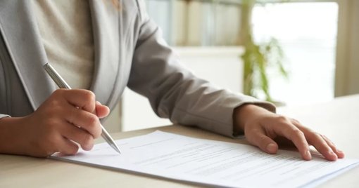 La reforma laboral transforma los contratos a término fijo y genera debate sobre su impacto en la estabilidad