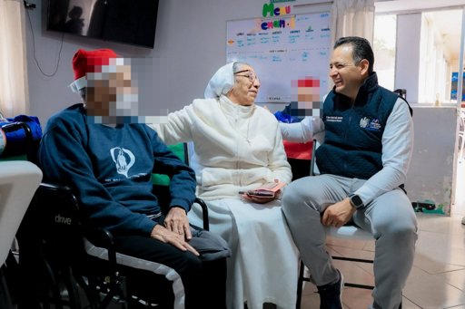 Solidaridad en Navidad: Autoridades y Ciudadanos Llevan Alegría a Hospitales y Asilos