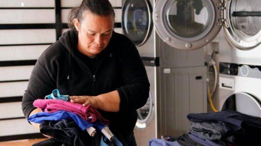 El Trabajo de Cuidado No Remunerado: Un Pilar Económico Invisibilizado