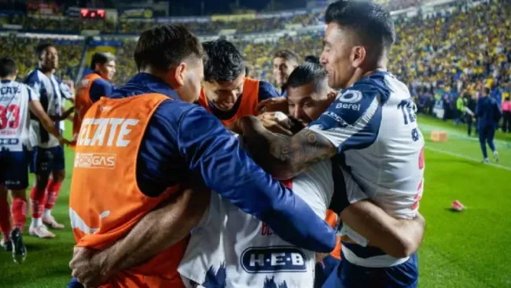 Rayados elimina al América en un final dramático y avanza a semifinales