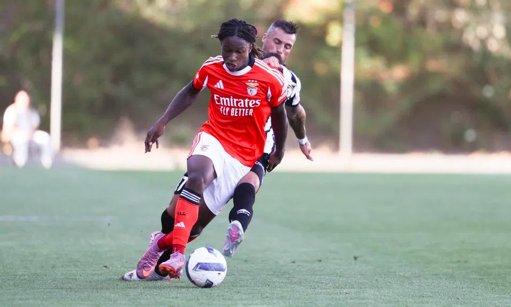 Vitória épica do Portimonense sobre o Benfica B com nove jogadores